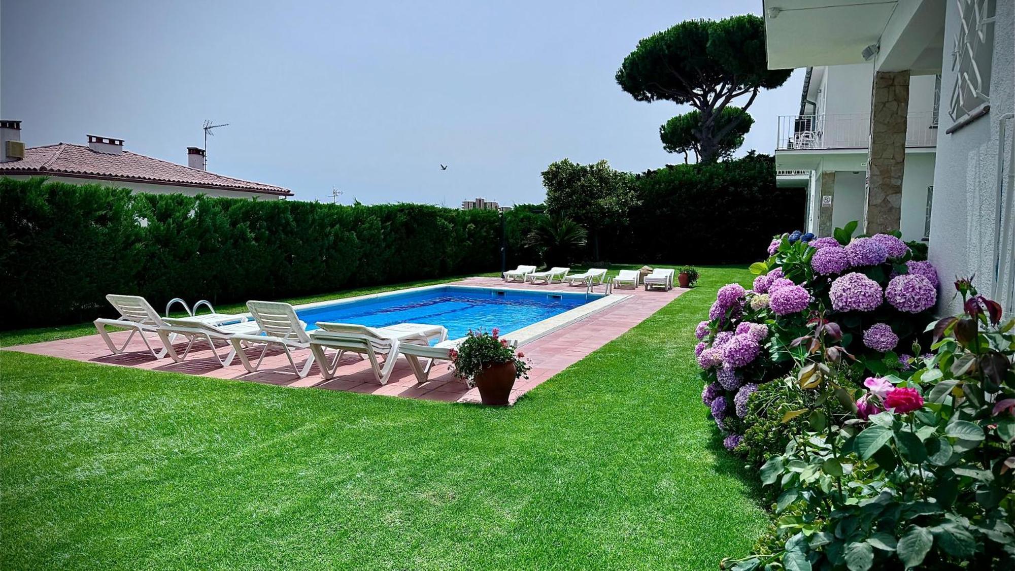Apartamentos Rayon Du Soleil Sant Feliu de Guíxols Exterior foto